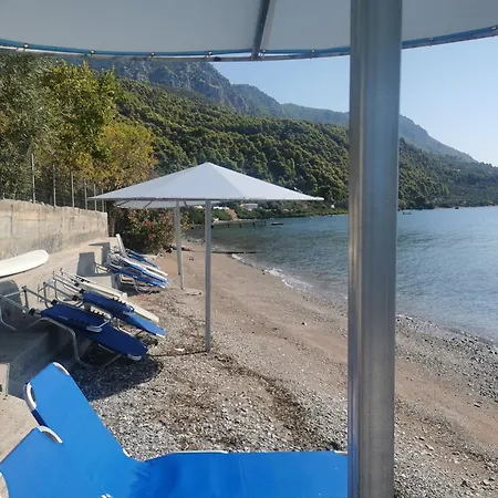 μπαλκόνι στο γαλάζιο Апарт-отель Агиос-Георгиос