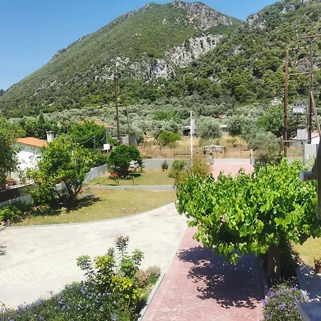 μπαλκόνι στο γαλάζιο Апарт-отель 3*